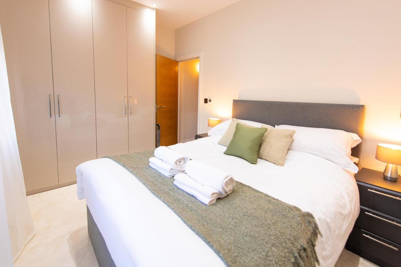 Aparthotel Ealing Residency Londra Esterno foto