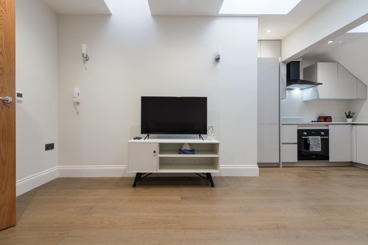 Aparthotel Ealing Residency Londra Esterno foto
