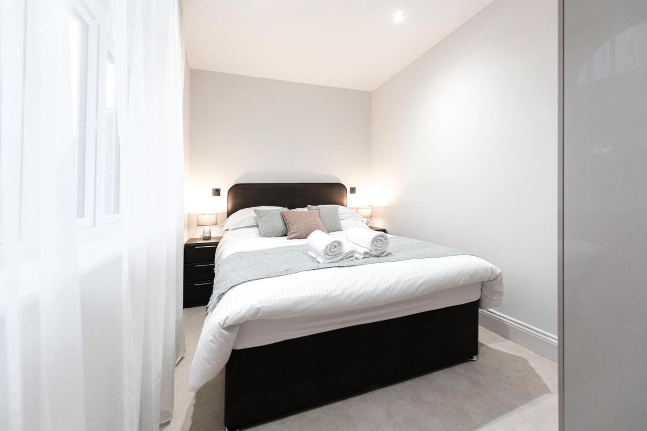Aparthotel Ealing Residency Londra Esterno foto