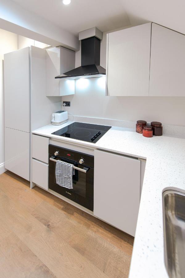 Aparthotel Ealing Residency Londra Esterno foto