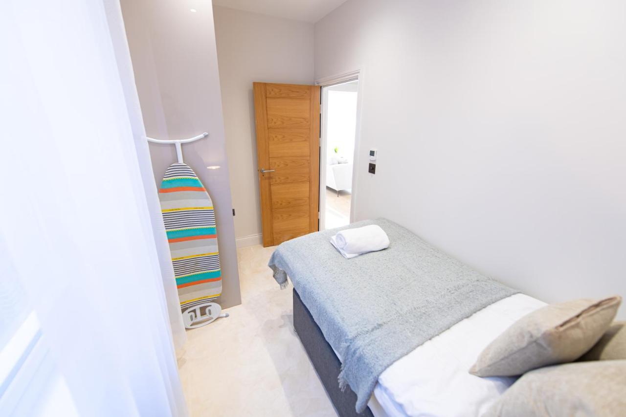 Aparthotel Ealing Residency Londra Esterno foto