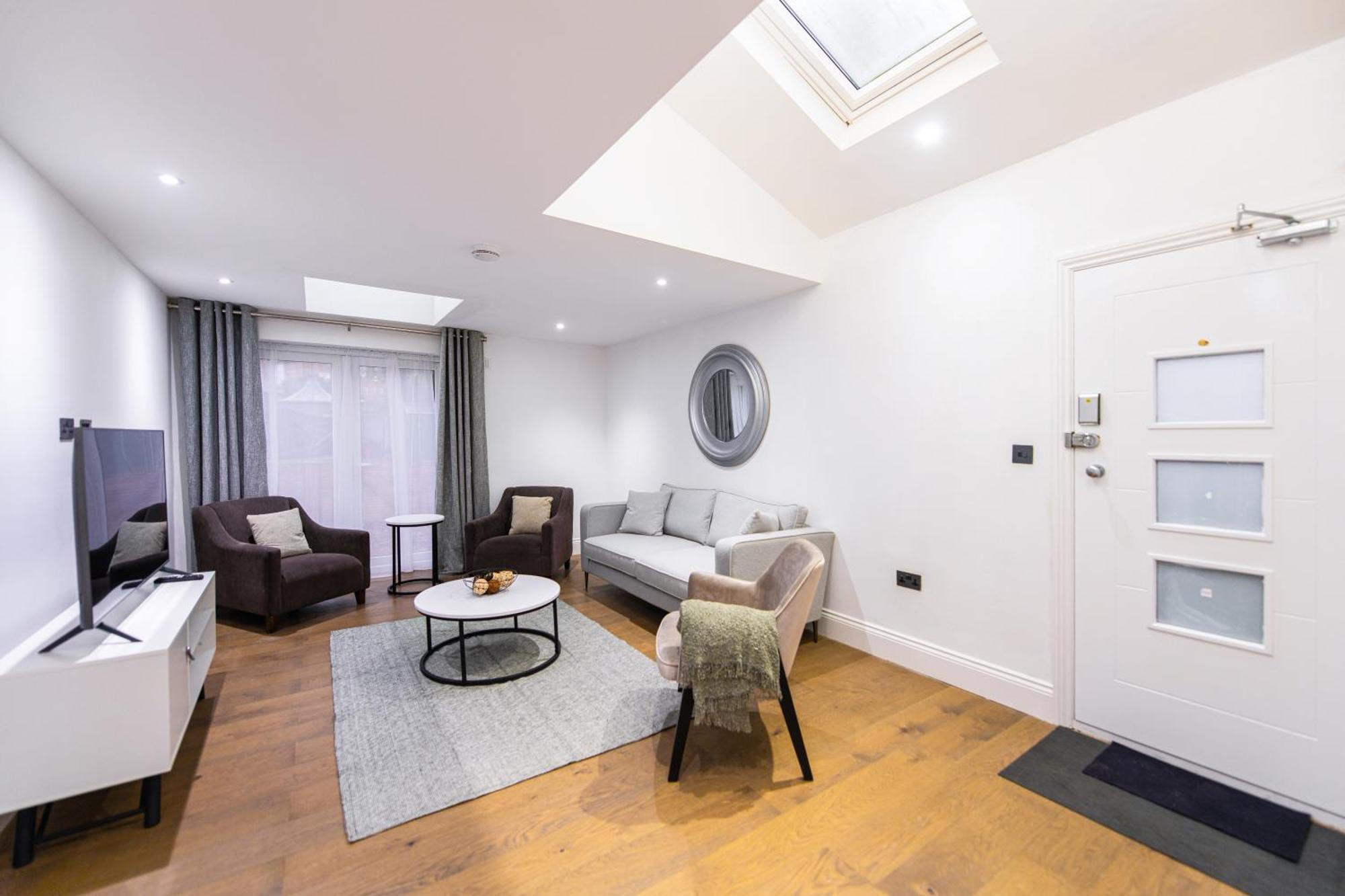 Aparthotel Ealing Residency Londra Esterno foto