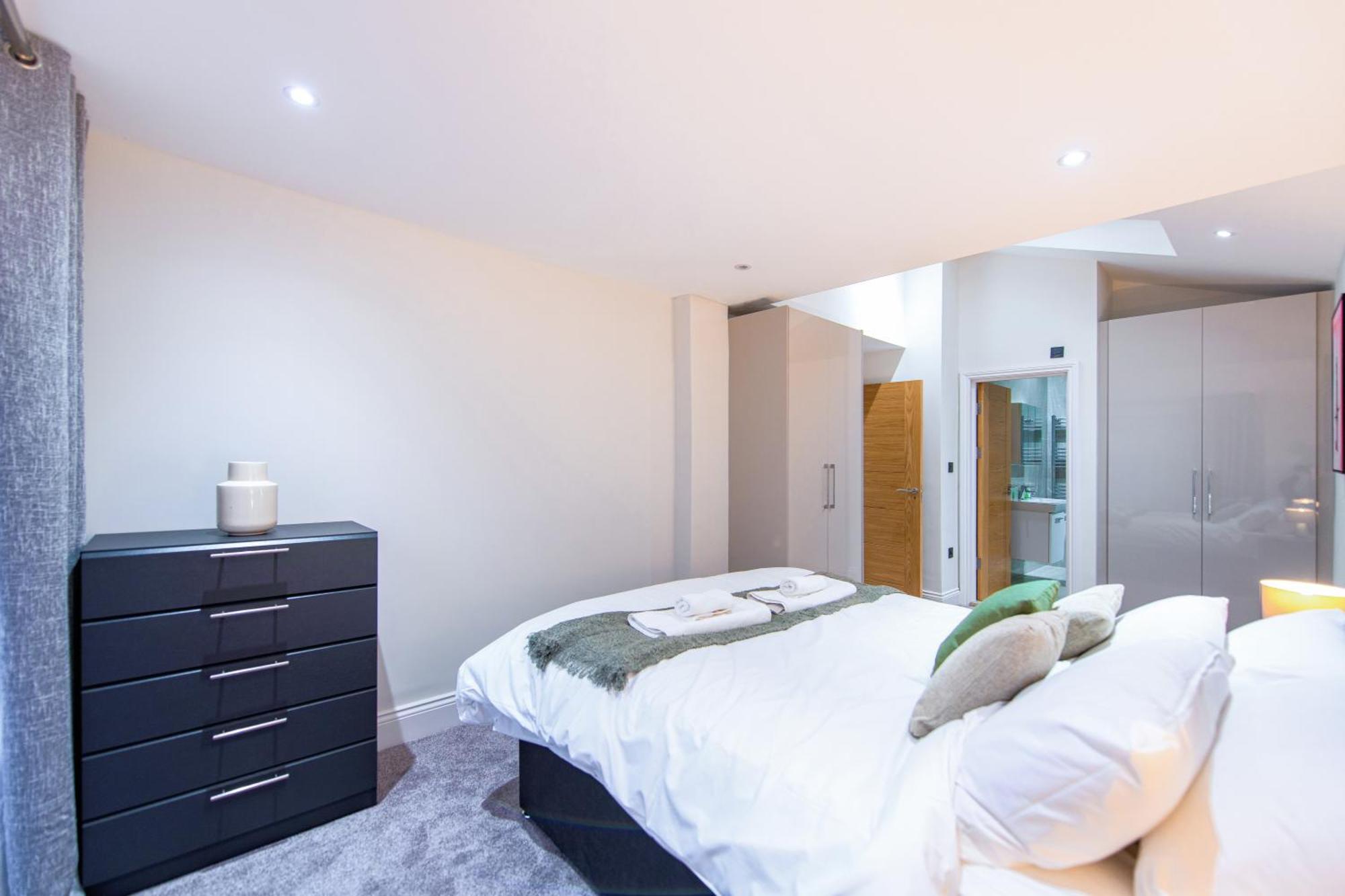 Aparthotel Ealing Residency Londra Esterno foto