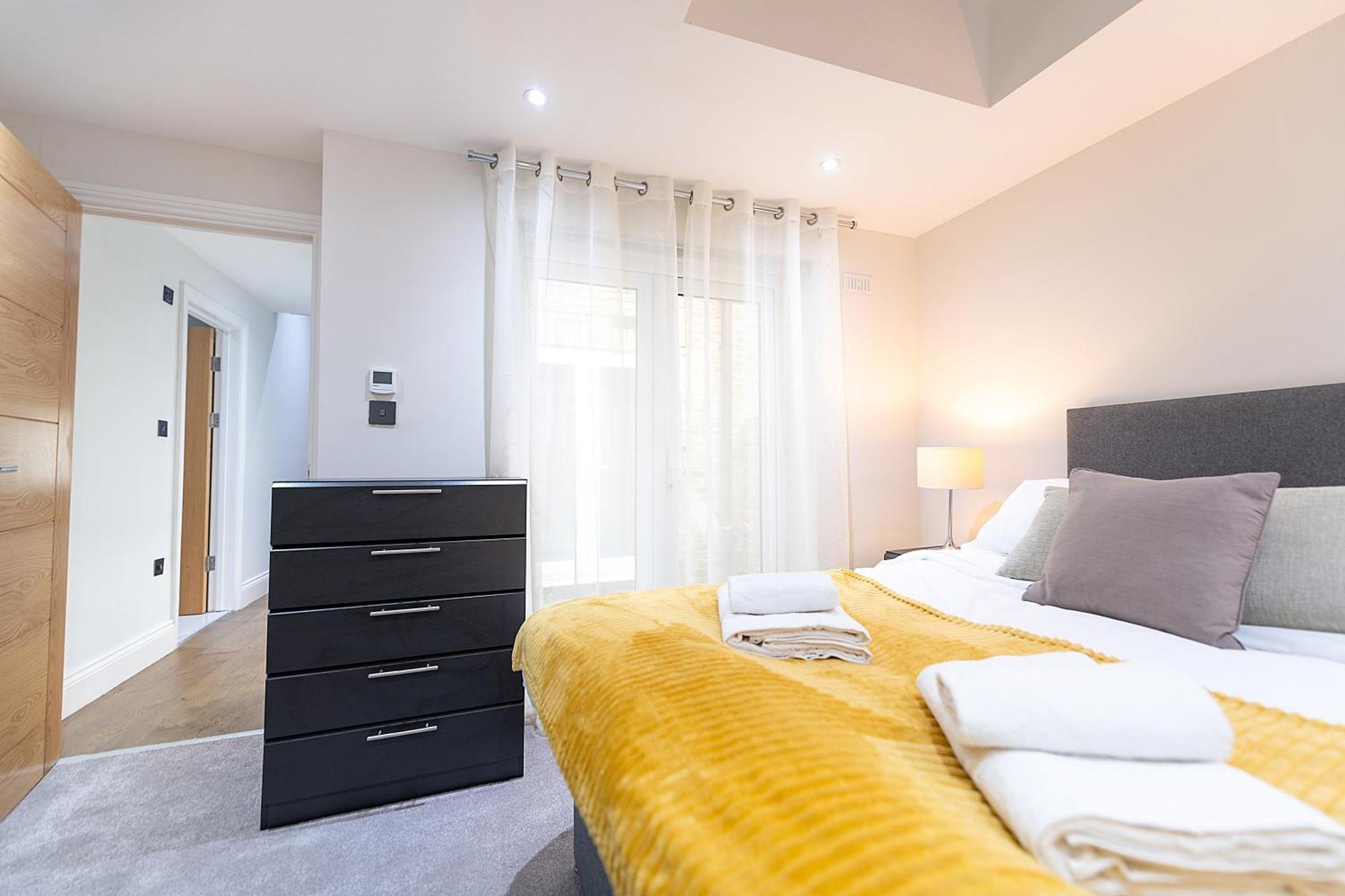Aparthotel Ealing Residency Londra Esterno foto