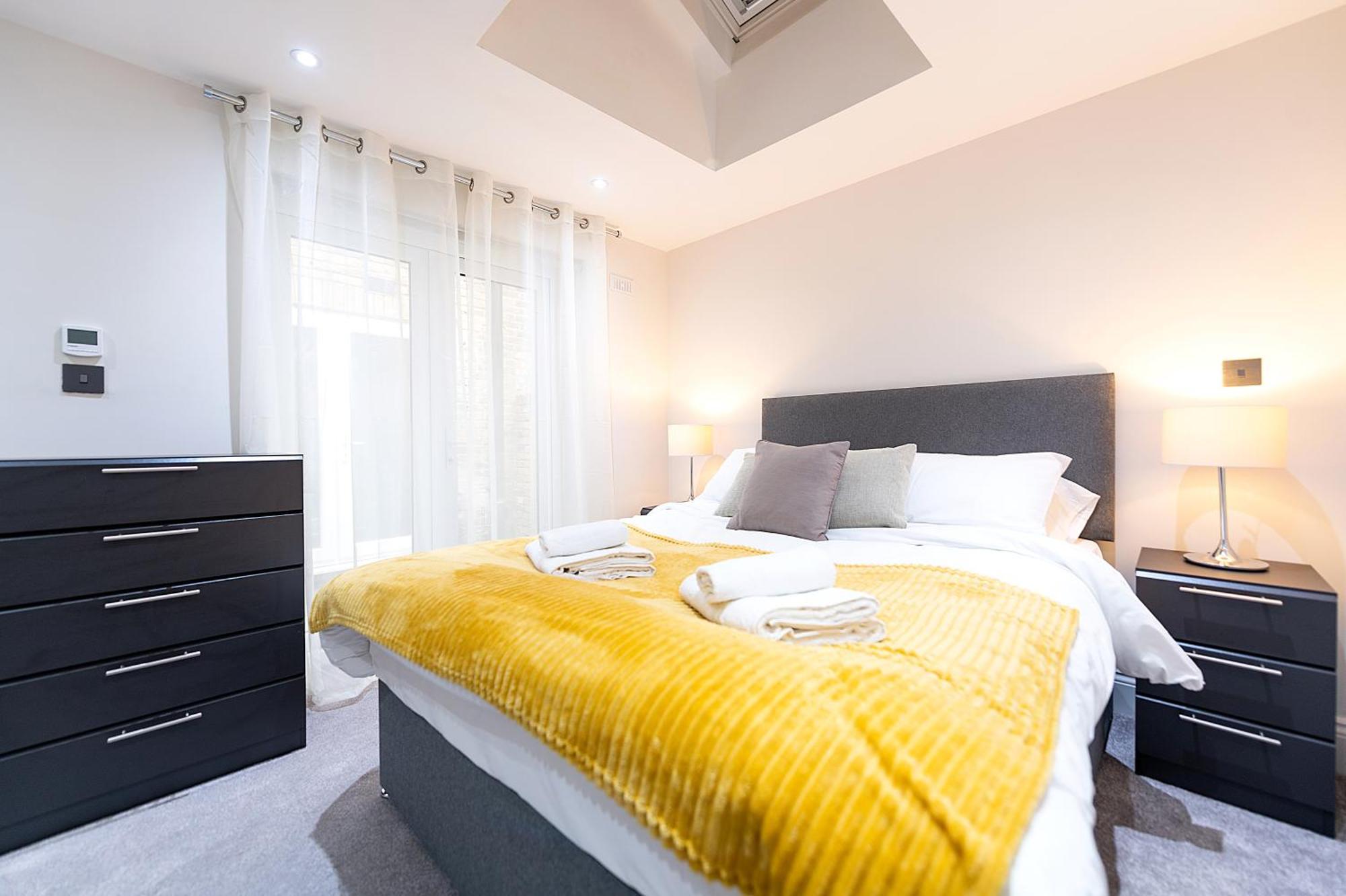 Aparthotel Ealing Residency Londra Esterno foto