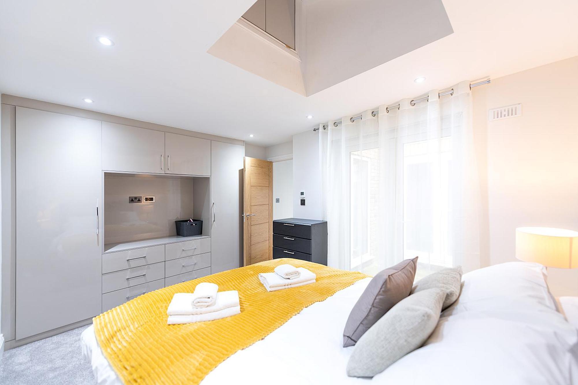 Aparthotel Ealing Residency Londra Esterno foto