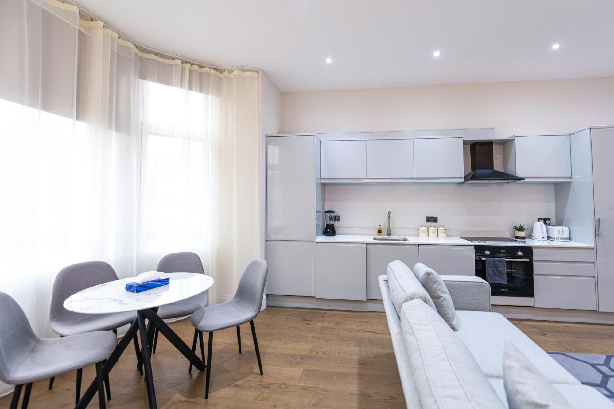 Aparthotel Ealing Residency Londra Esterno foto