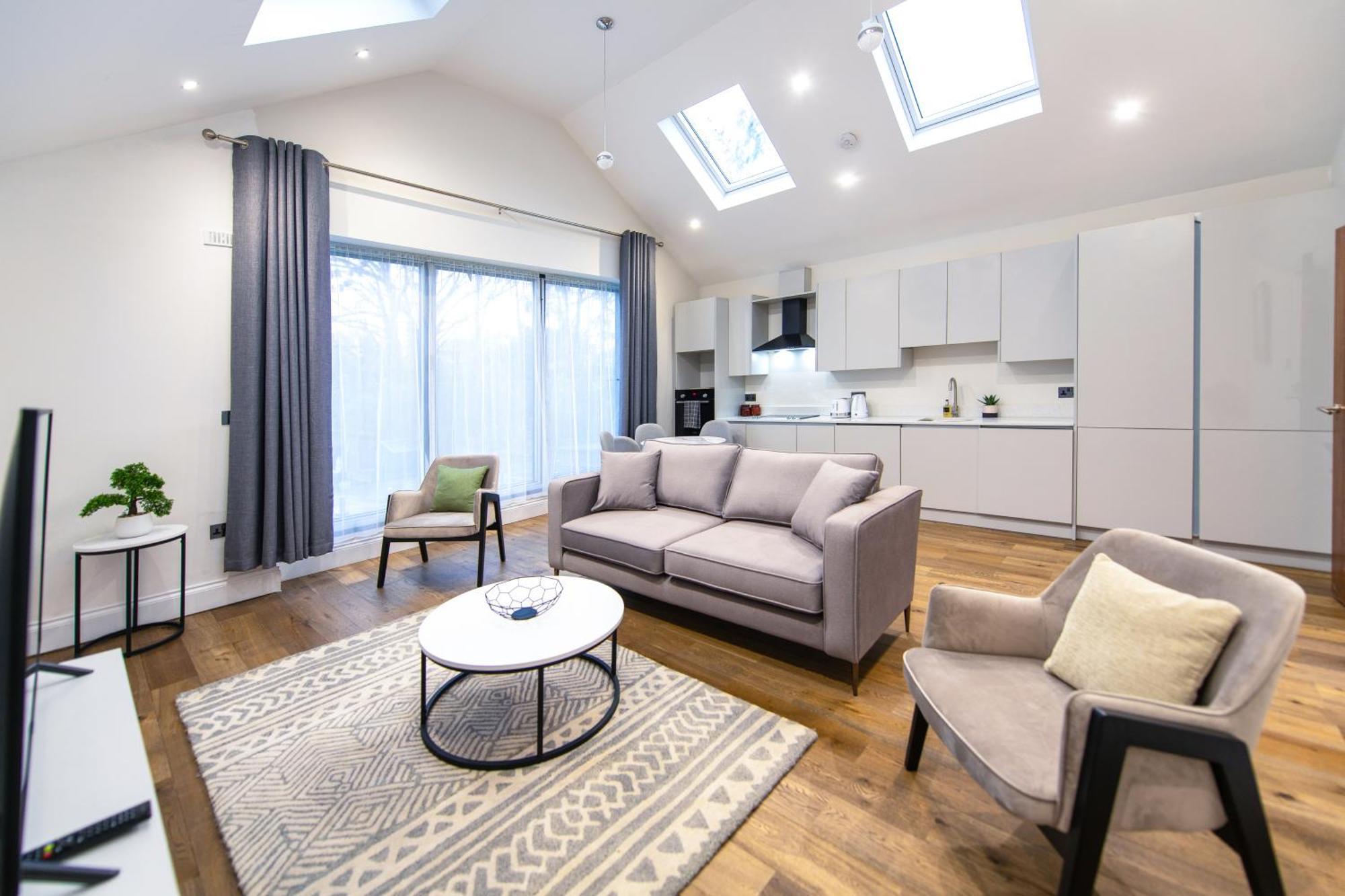 Aparthotel Ealing Residency Londra Esterno foto