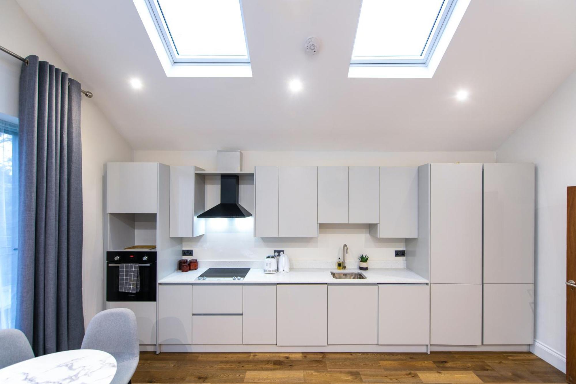 Aparthotel Ealing Residency Londra Esterno foto